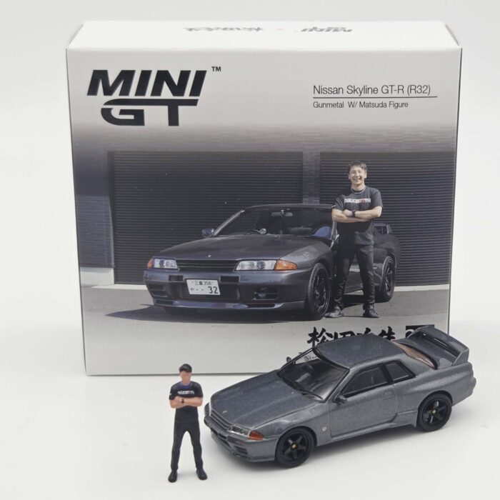 Mini Gt - 1992 Nissan Skyline GT-R (R32) Nismo with Tsugio Matsuda Figure